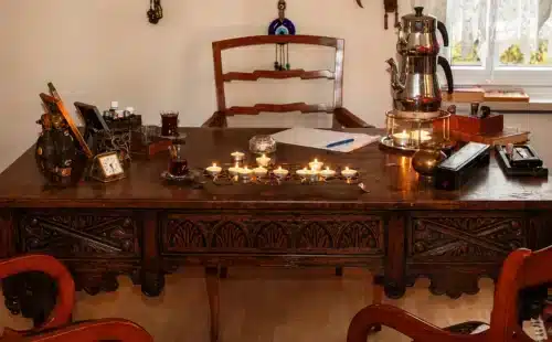 Beratung im Büro- Hellseherin Schweiz, Top Medium Tedora